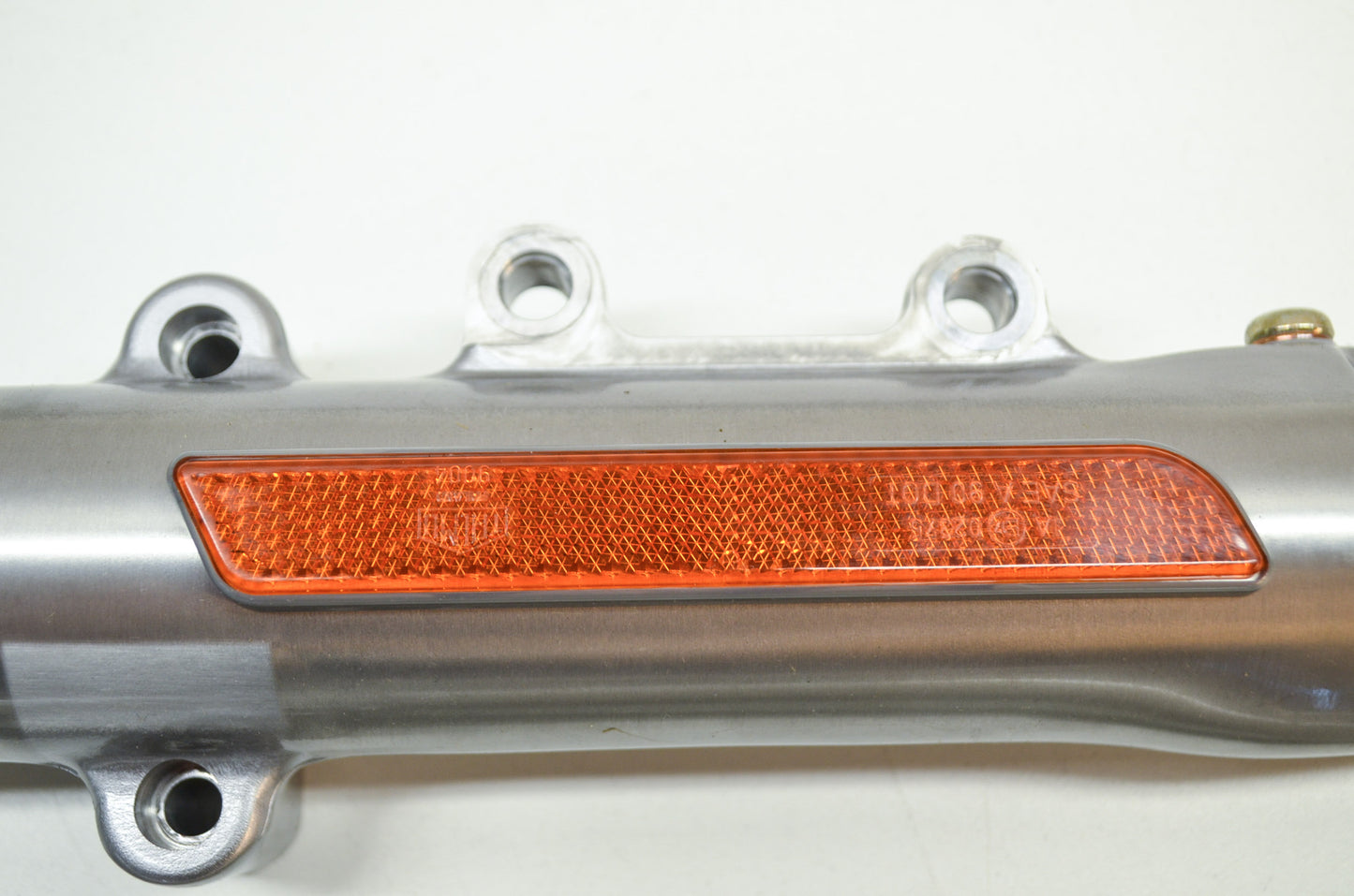 Showa Lower Fork Legs Right And Left Qty 2