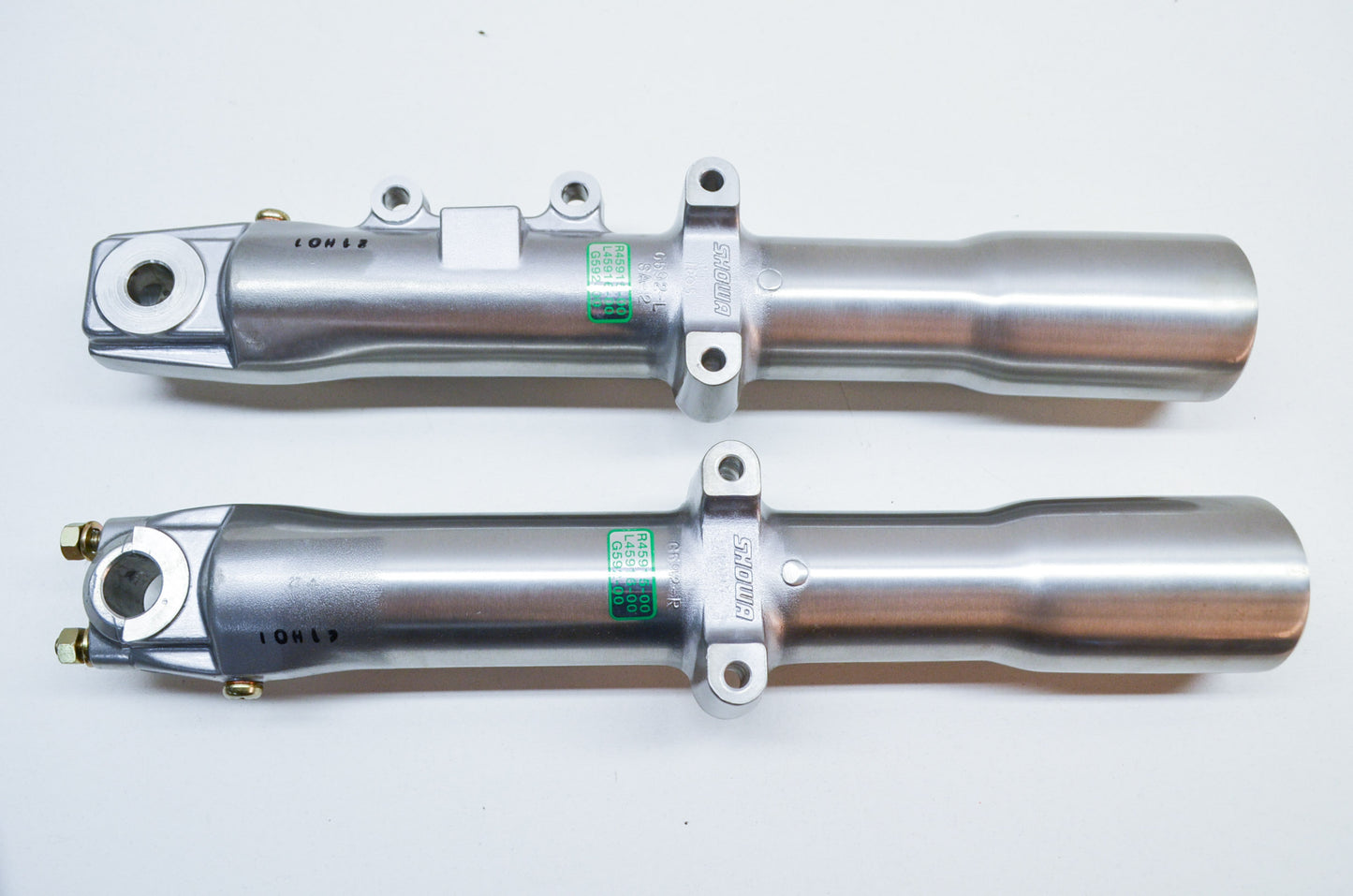 Showa Lower Fork Legs Right And Left Qty 2