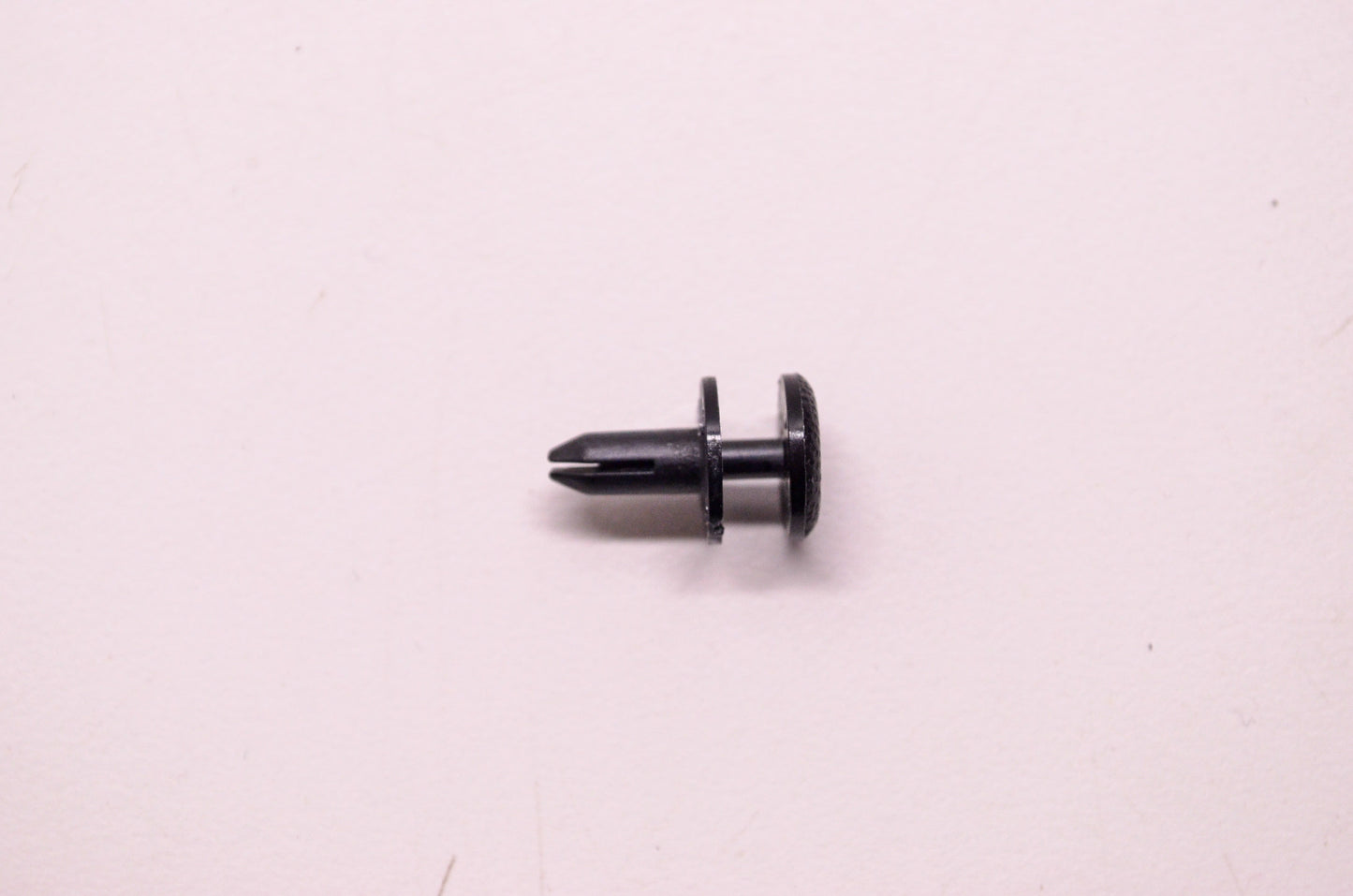 OEM Kawasaki 92039-0046 Rivet NOS