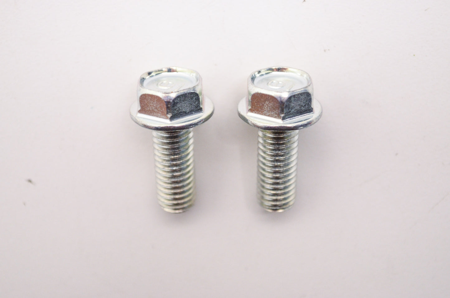 OEM Honda 95701-08020-00 Flange Bolt (8X20) Qty 2 NOS