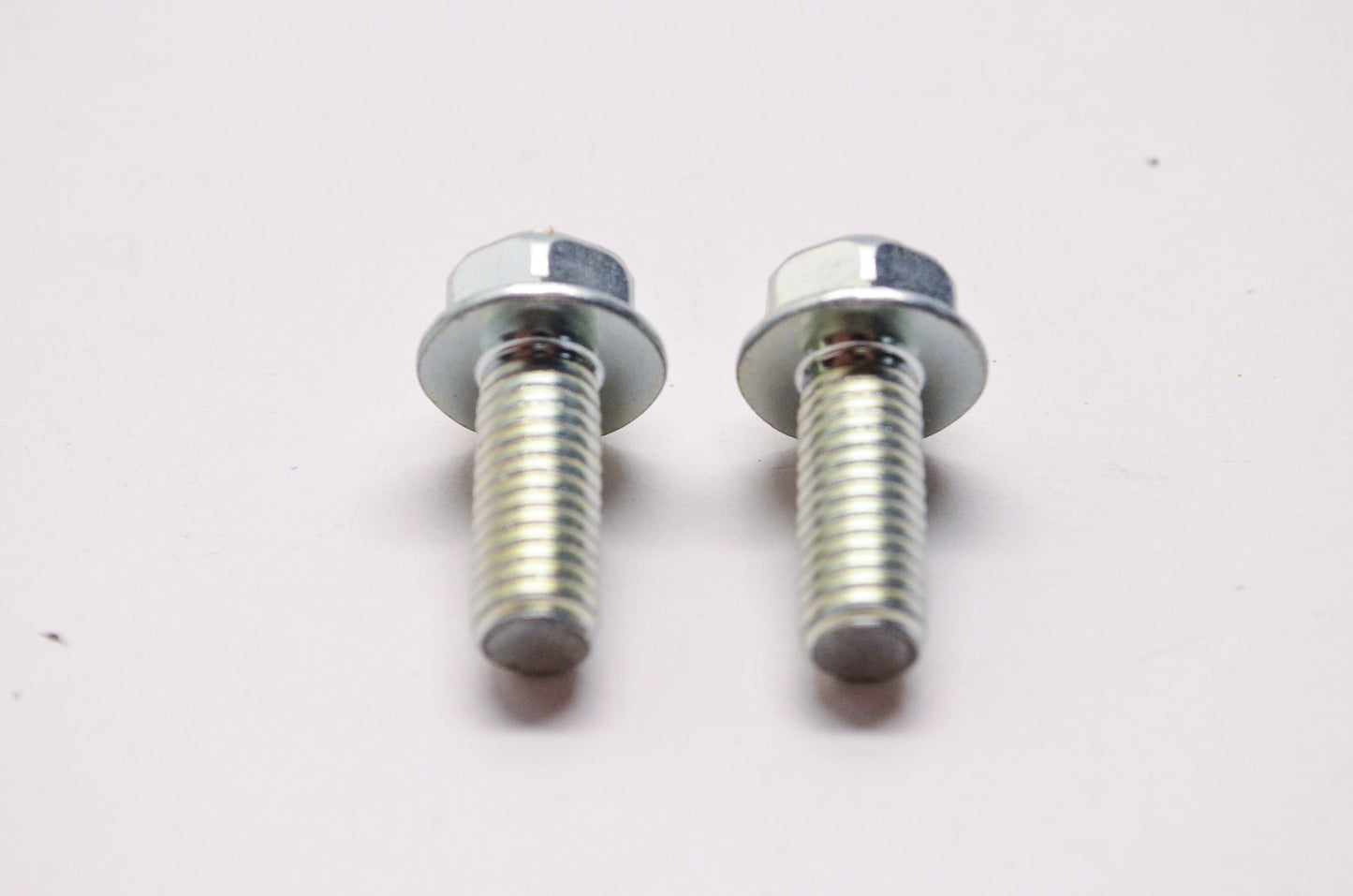 OEM Honda 95701-08020-00 Flange Bolt (8X20) Qty 2 NOS