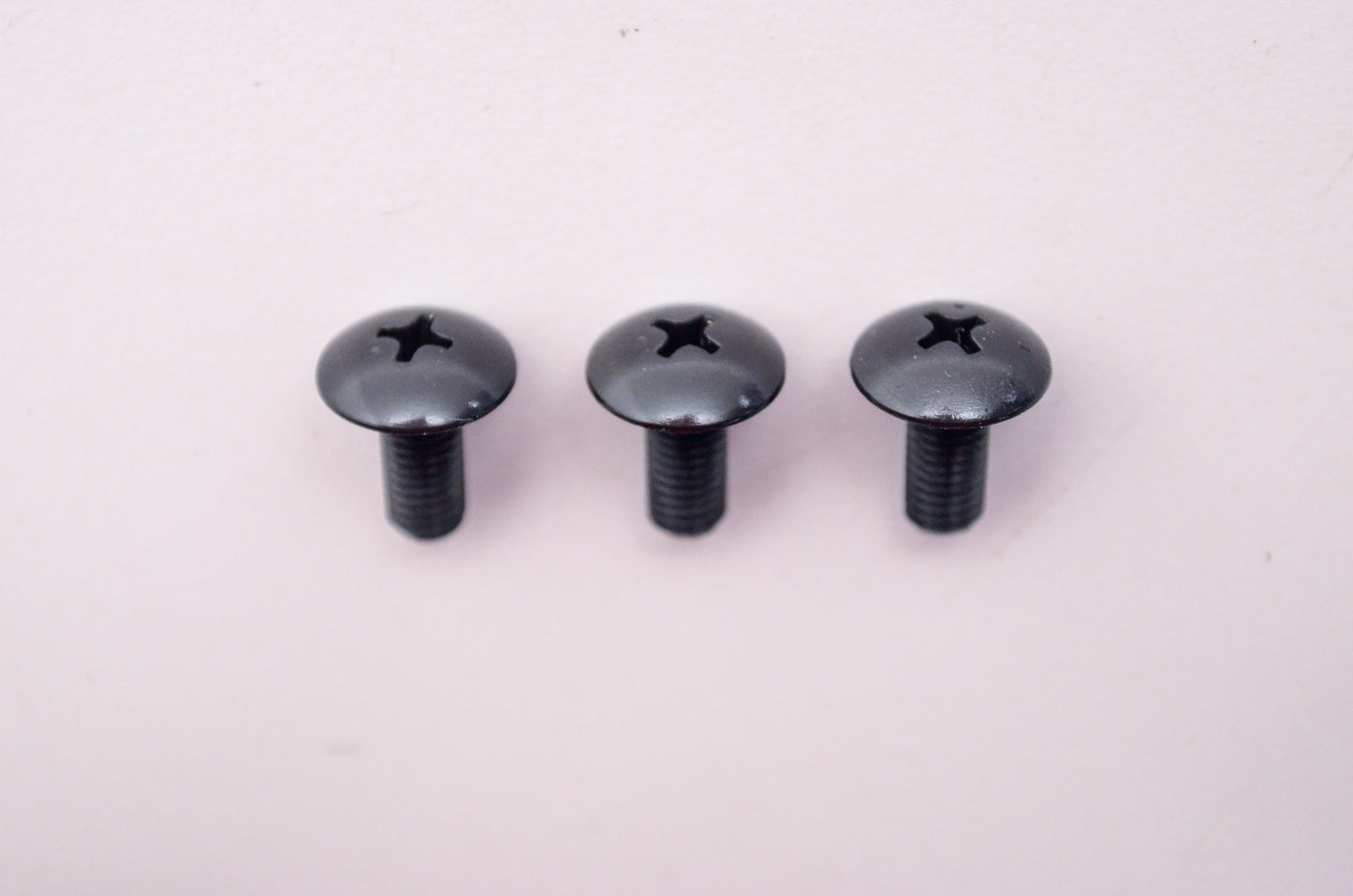 OEM Yamaha 90150-05020-00 Round Head Screw Qty 3 NOS