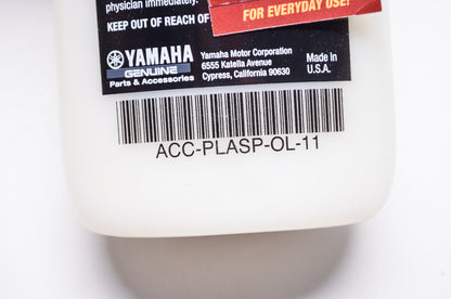 New OEM Yamaha Yamalube Windshield & Visor Plastic Cleaner 8 oz 237 ml NOS