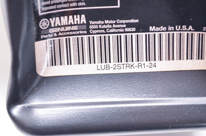 New OEM Yamaha Yamalube High Performance Two Stroke Oil 2R 1 pint 473 ml NOS