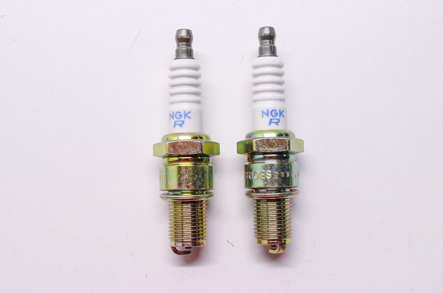 NGK BR10ES, 4684, 0217-634 Resistor Spark Plug Qty 2 NOS