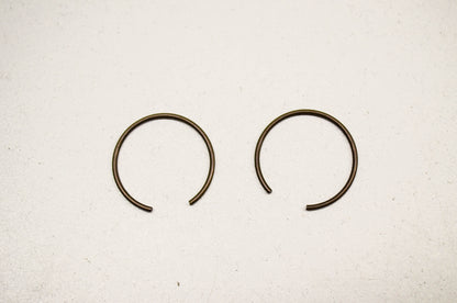 OEM Honda 90601-KA5-000 Clip (1.2X20) Qty 2 NOS
