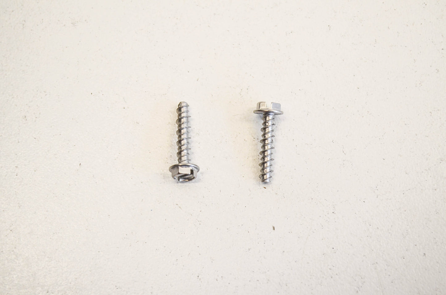 OEM Polaris 7518439 Hex Tap Screw 5-20X14.2,3/16 Qty 2 NOS