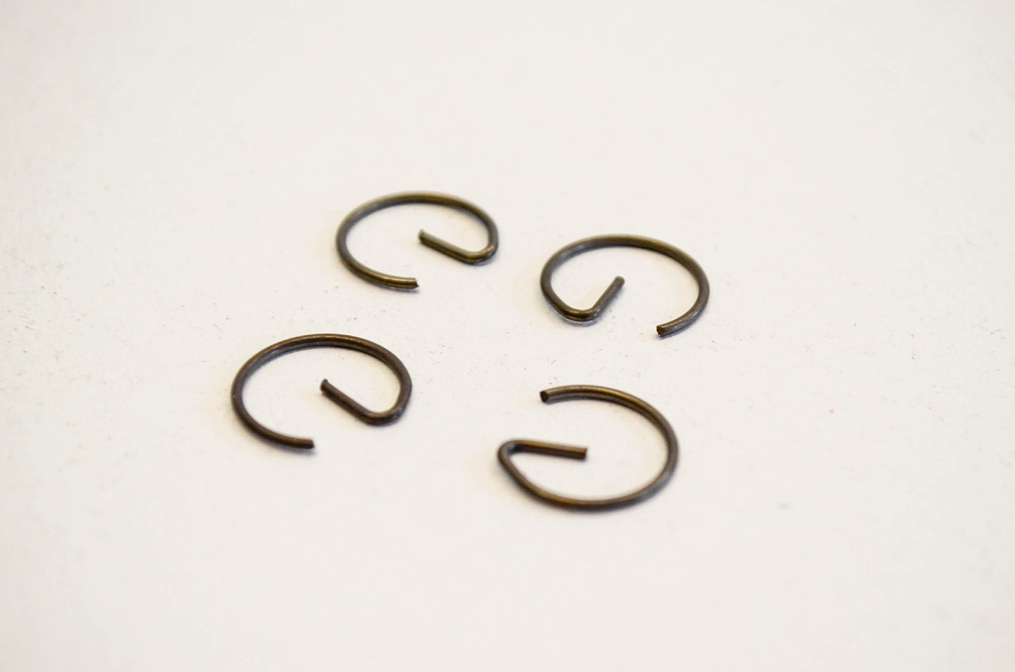 New OEM Polaris Piston Pin Clip QTY 4 NOS