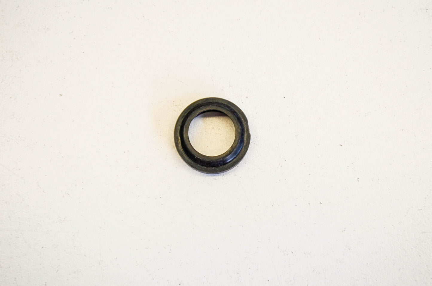 New OEM Polaris 1500024 Wiper Seal NOS