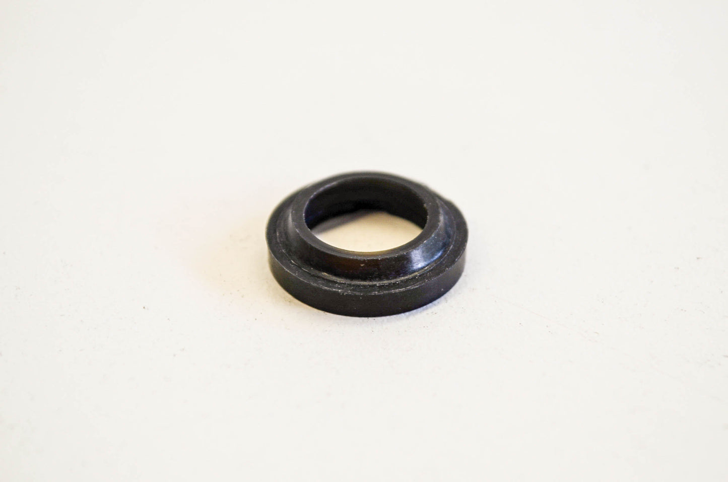 New OEM Polaris 1500024 Wiper Seal NOS