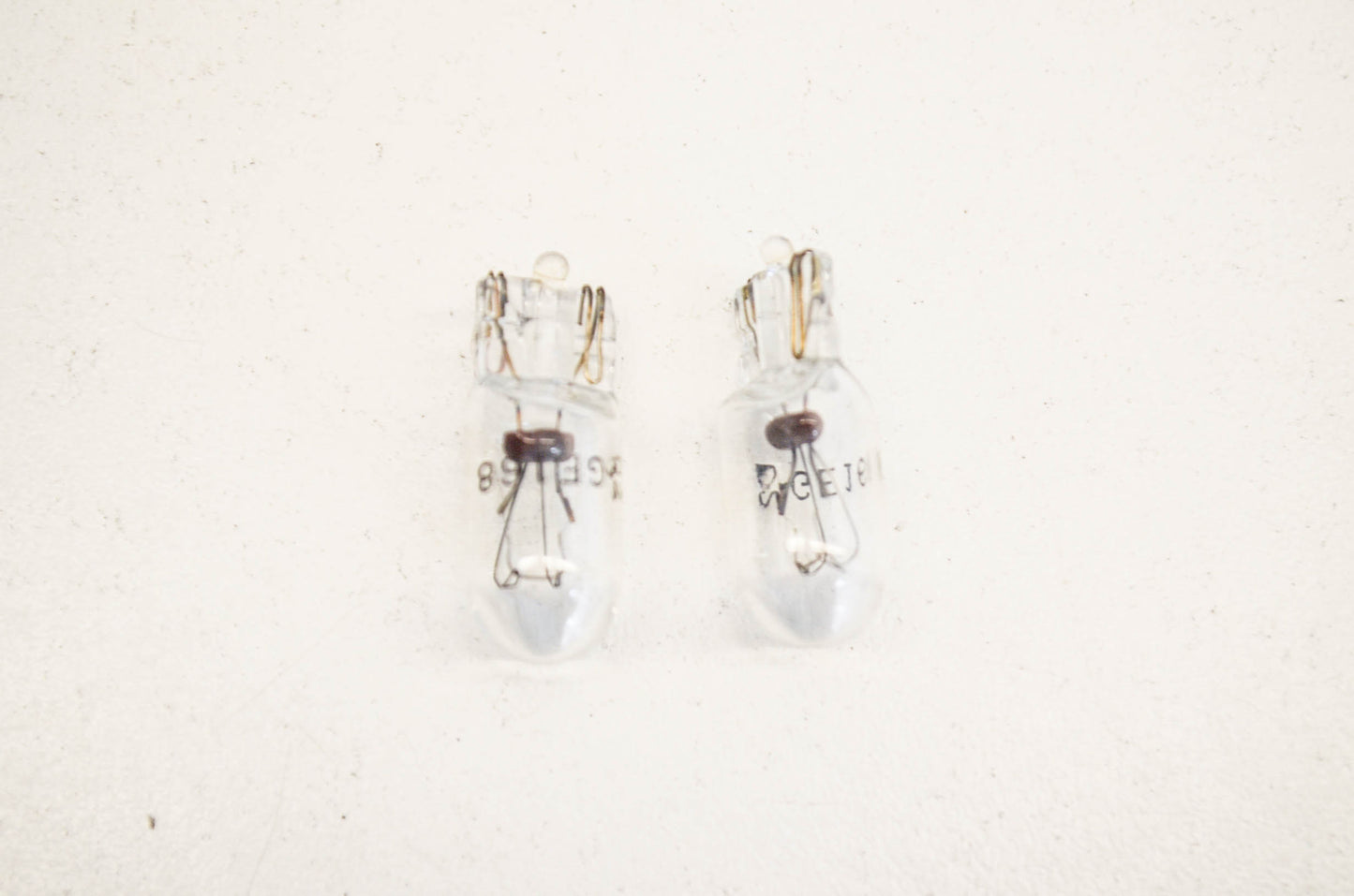 OEM Polaris 4030040 Taillight Bulb Qty 2 NOS