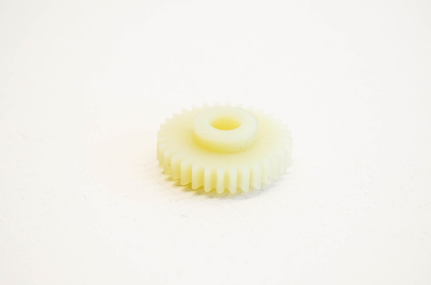 New OEM Polaris Plastic 32 Tooth Gear NOS