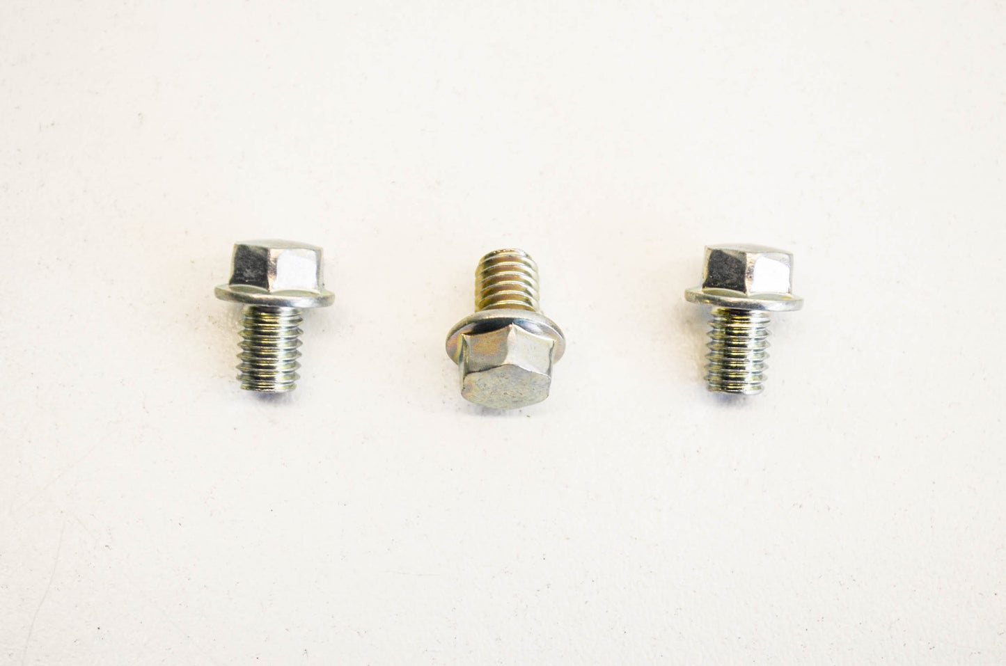 OEM Yamaha 95022-06008-00 Flange Bolt Qty 3 NOS