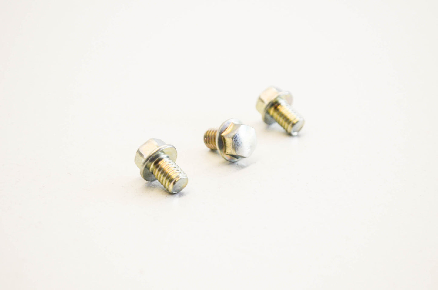 OEM Yamaha 95022-06008-00 Flange Bolt Qty 3 NOS