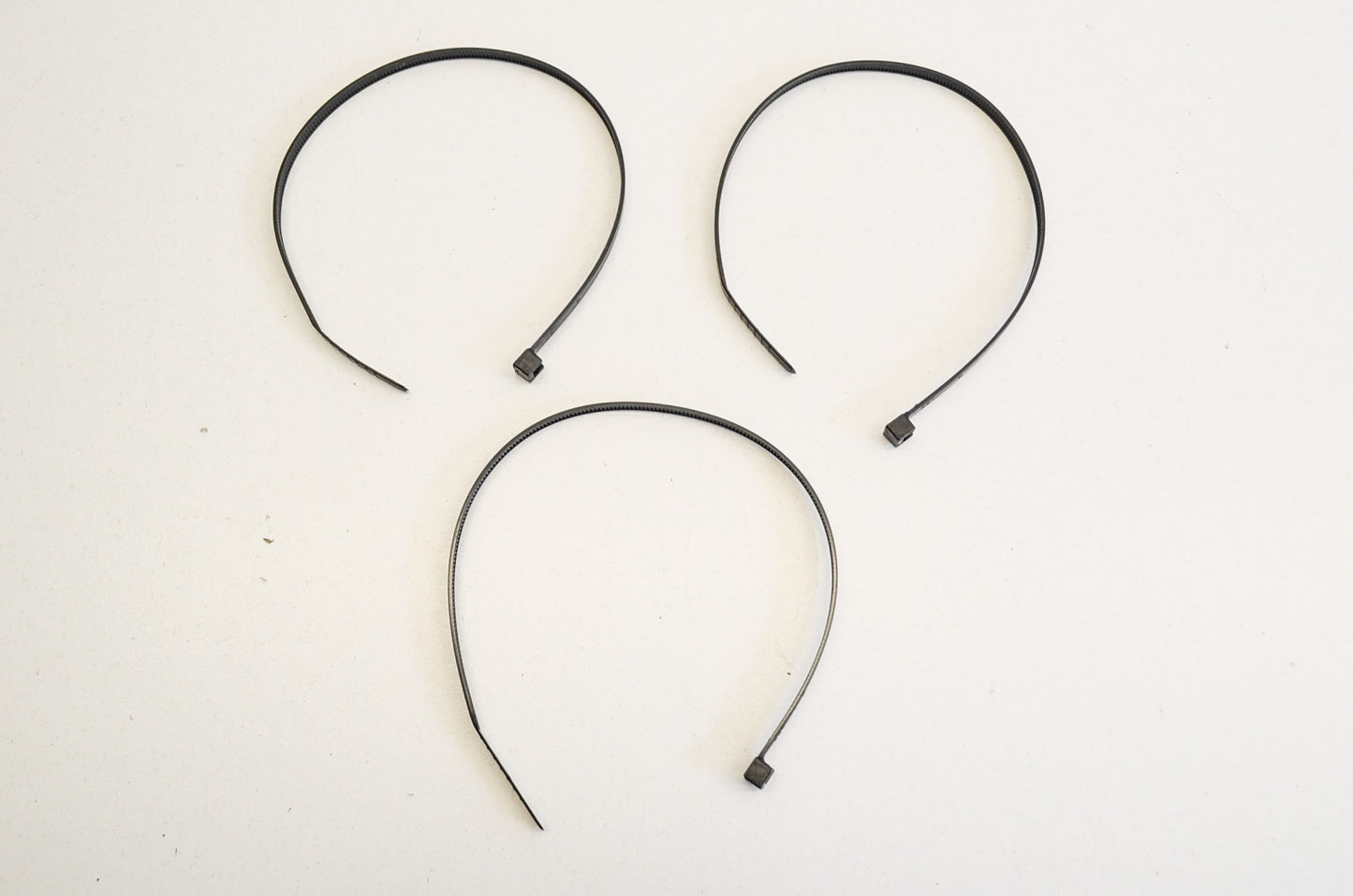 Strap Qty 3 NOS