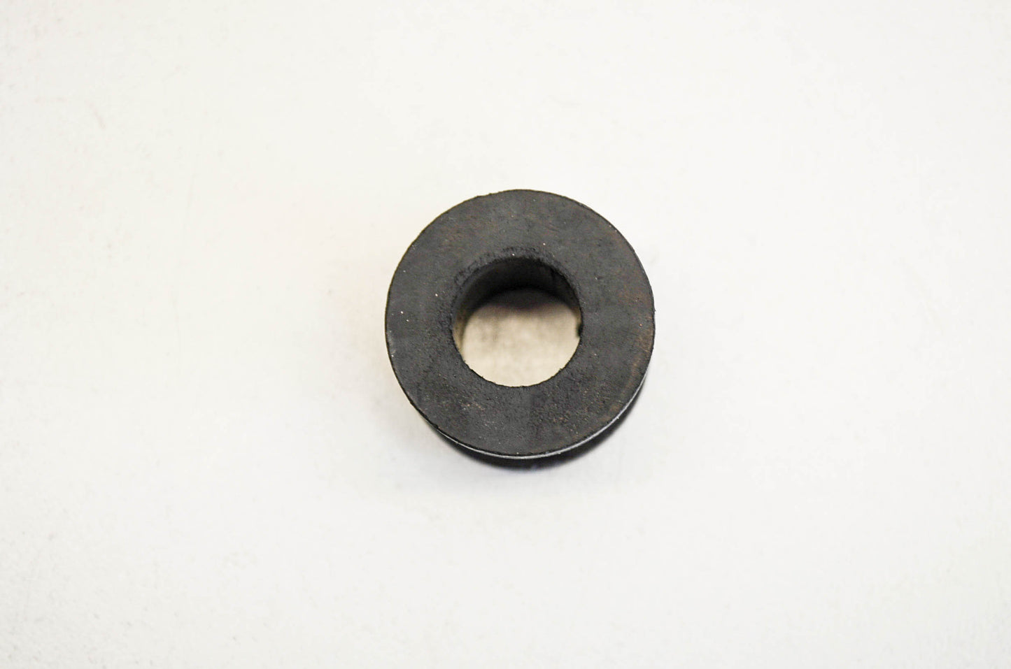OEM Honda 90201-MBB-000 Cushion NOS