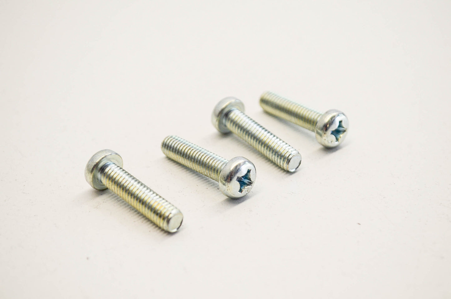 OEM Honda 93500-06025-0A Pan Screw (6X25) Qty 4 NOS
