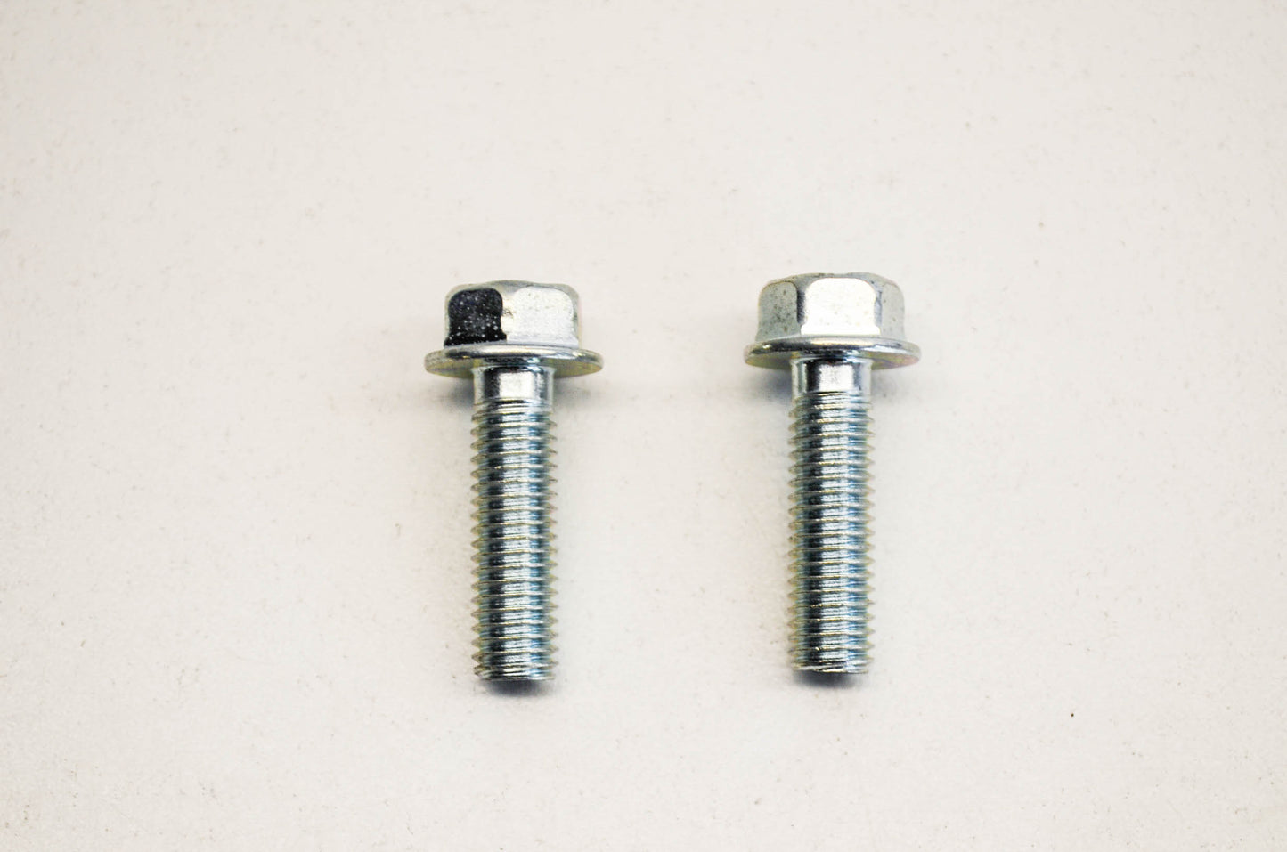 OEM Honda 95701-08028-00 Flange Bolt (8X28) Qty 2 NOS