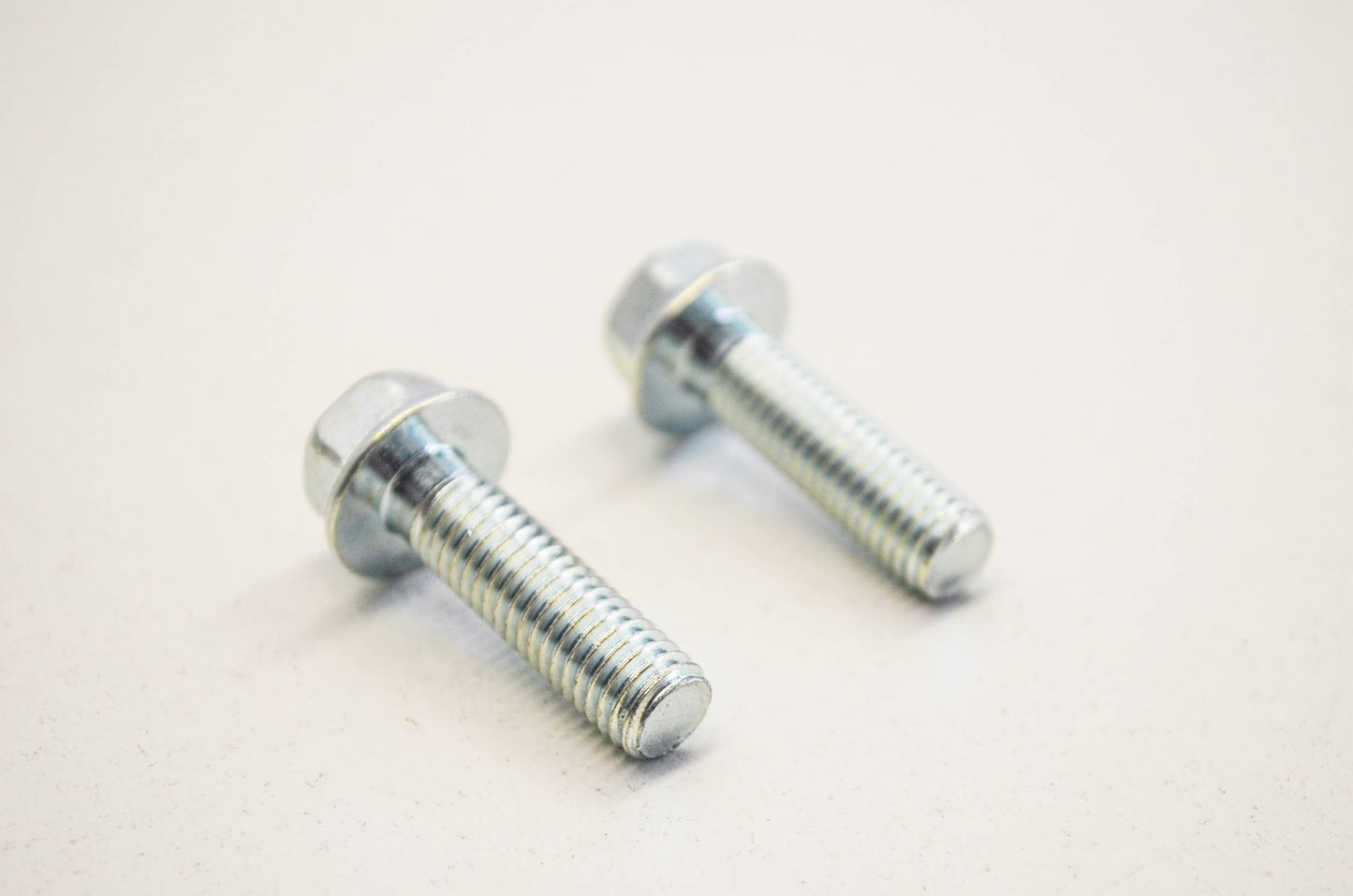 OEM Honda 95701-08028-00 Flange Bolt (8X28) Qty 2 NOS