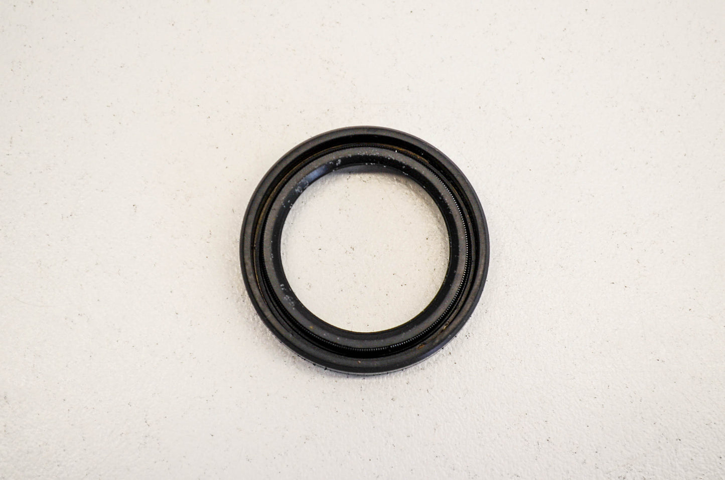 OEM Honda 91205-965-003 Oil Seal 22X31X5 NOS