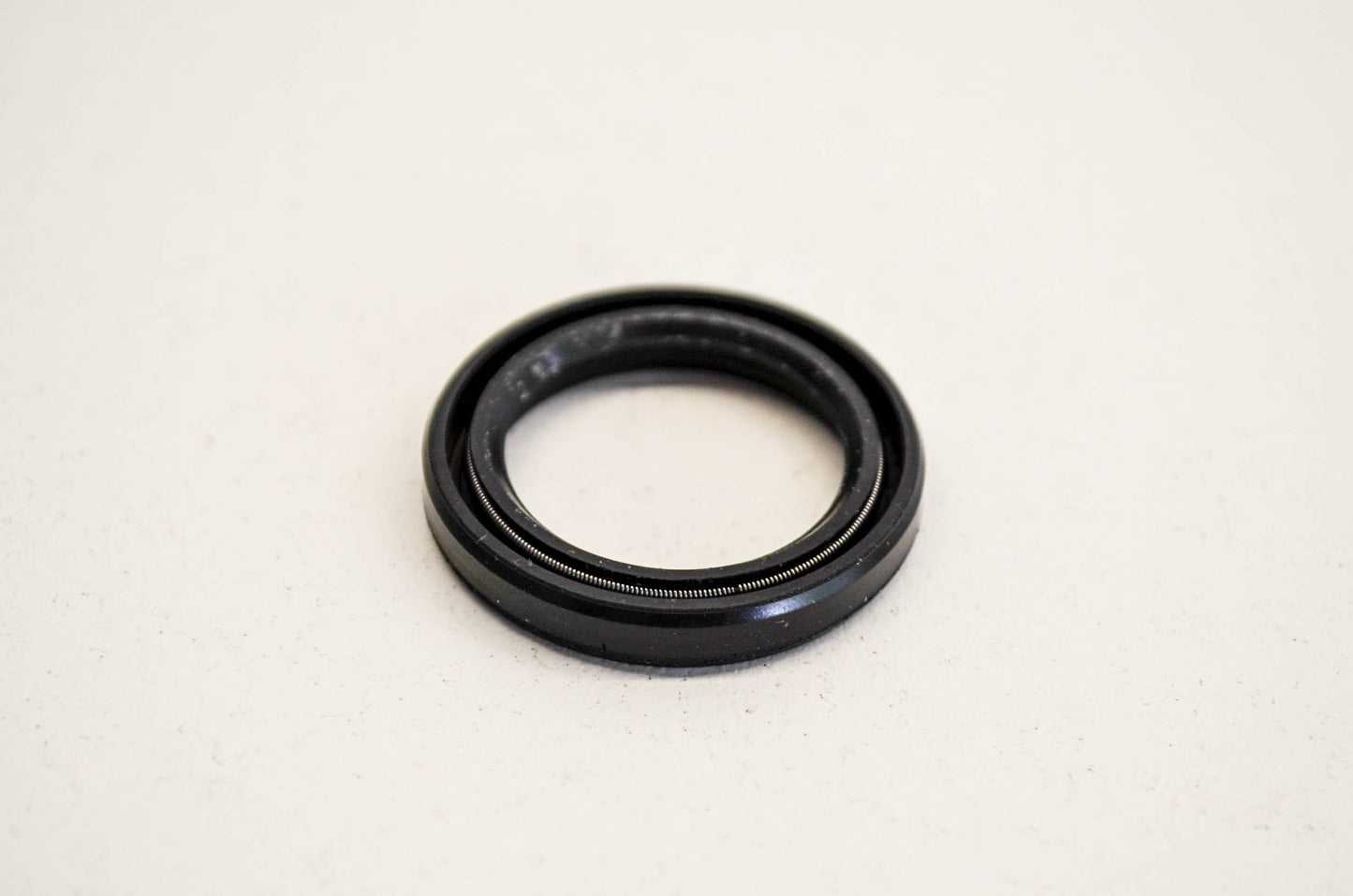 OEM Honda 91205-965-003 Oil Seal 22X31X5 NOS
