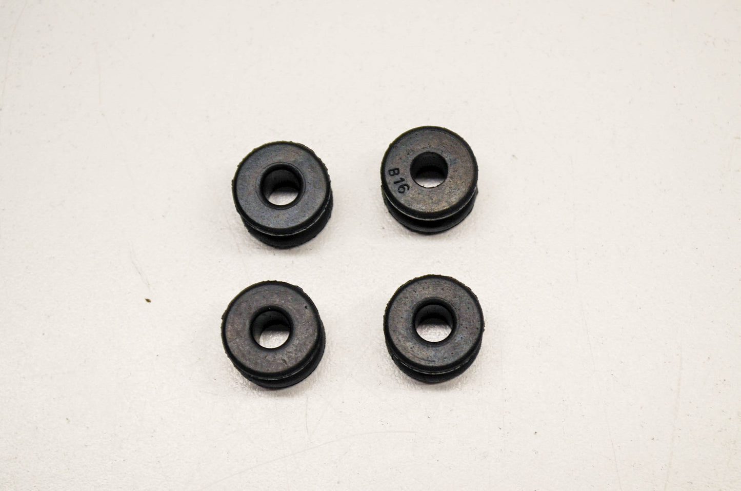 OEM Honda 50142-437-970 Side Cover Grommet Qty 4 NOS