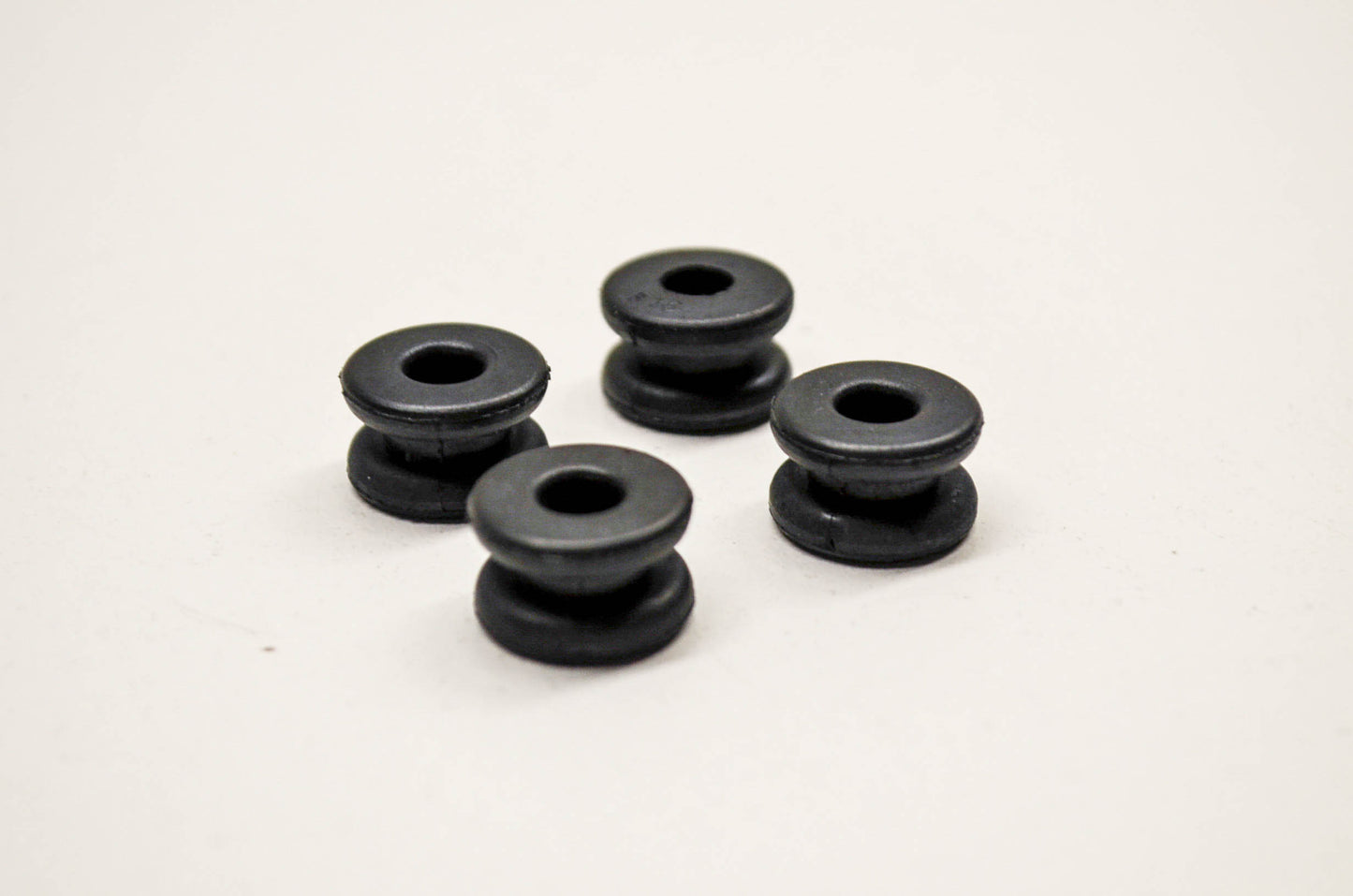OEM Honda 50142-437-970 Side Cover Grommet Qty 4 NOS