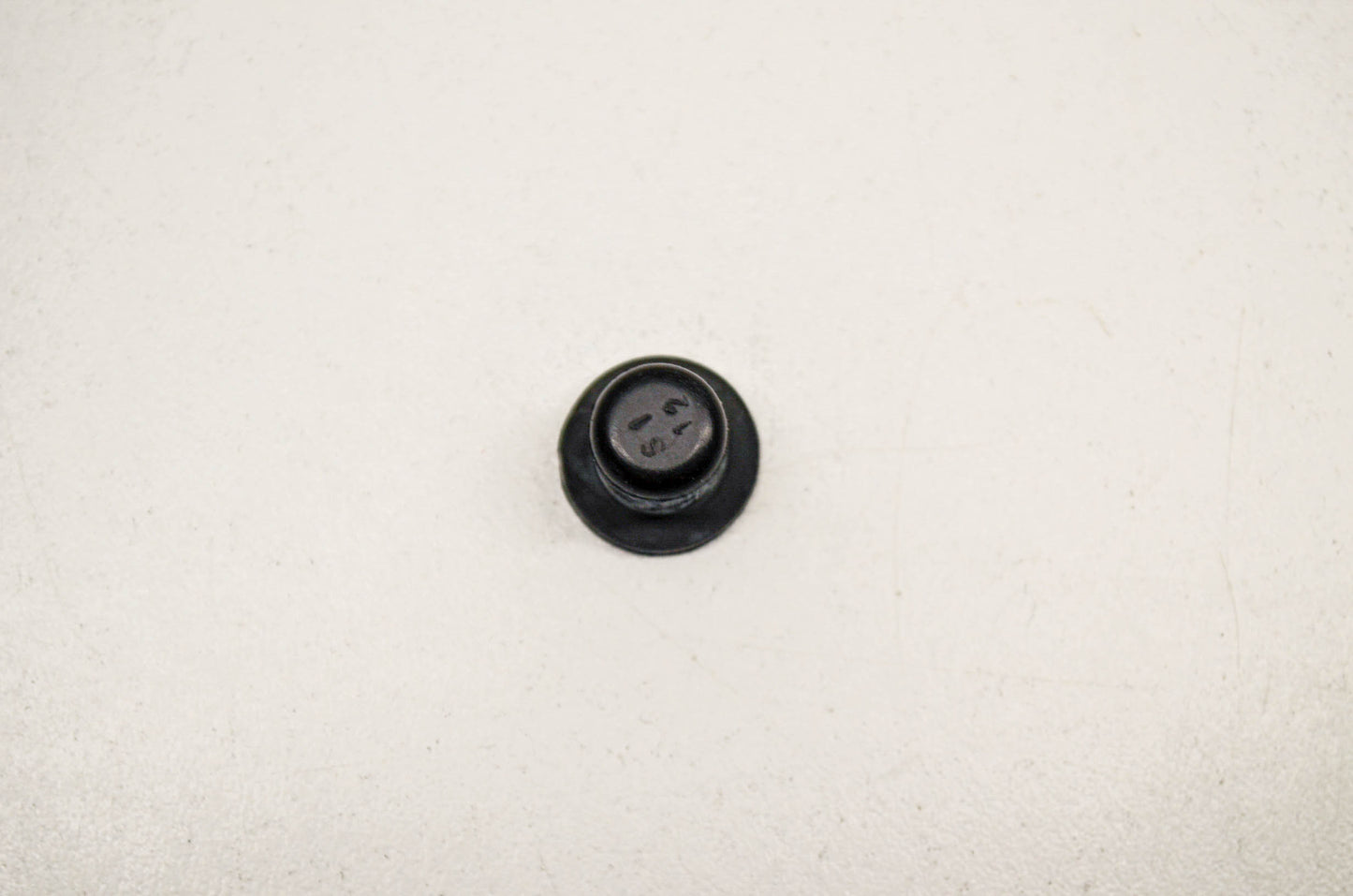OEM Honda 19113-MB1-870 Rubber NOS