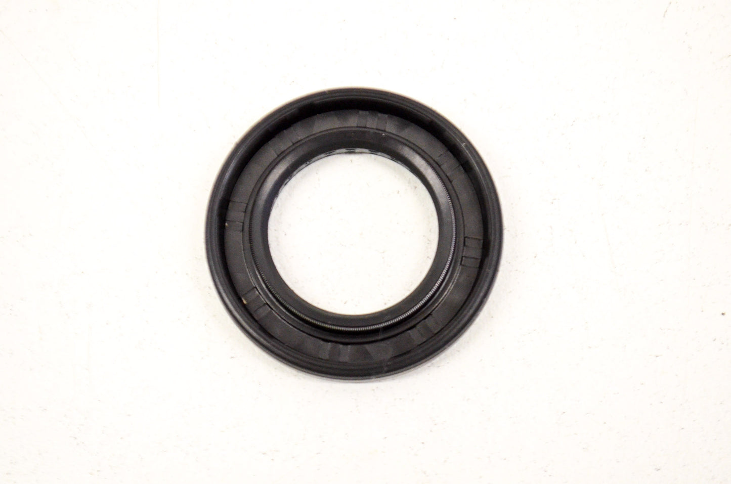 OEM Honda 91201-Z0T-801 Oil Seal 25X41X6 NOS