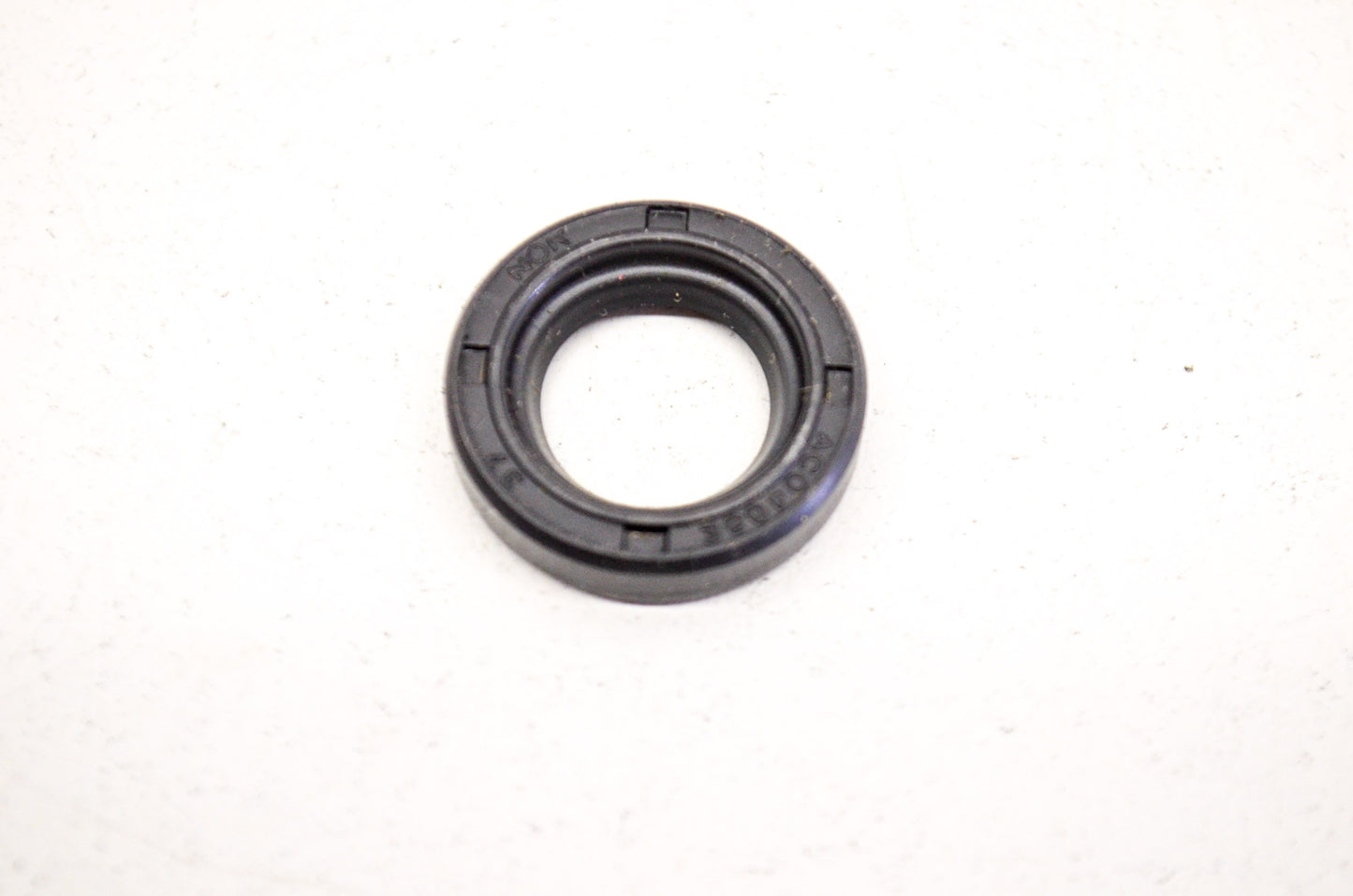 OEM Honda 91201-028-000 Oil Seal 13X22X5 NOS