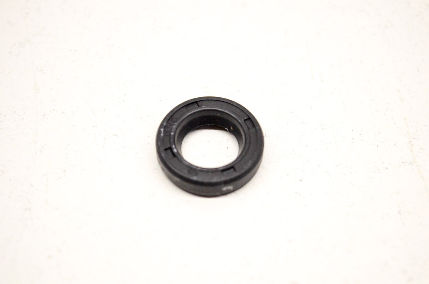 OEM Honda 91201-HA2-004 Oil Seal 10X17X4 NOS