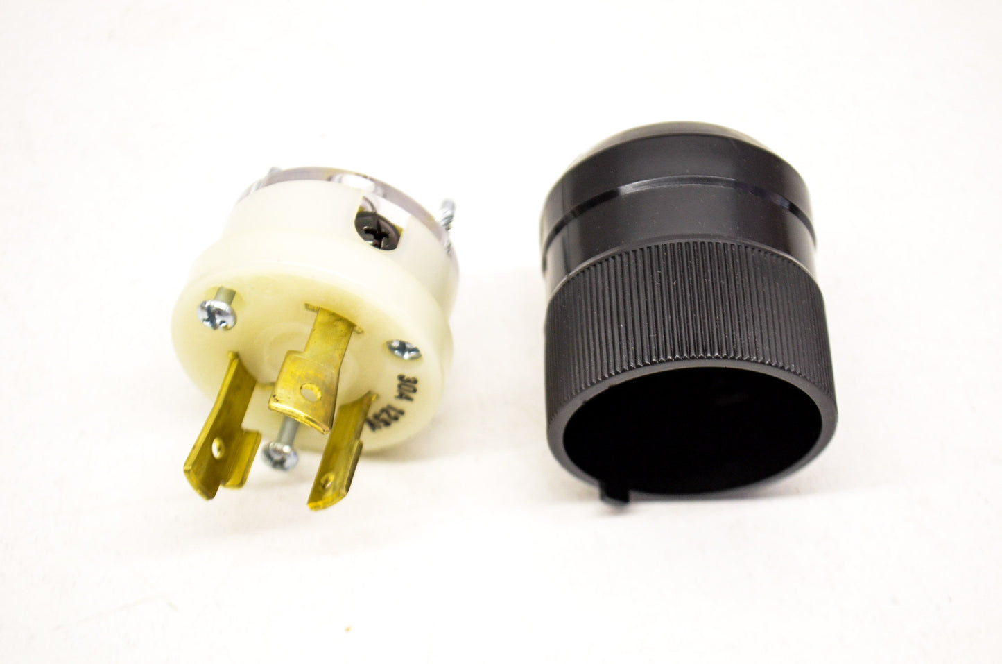OEM Honda 32312-880-710 Plug 30A 125VAC NOS
