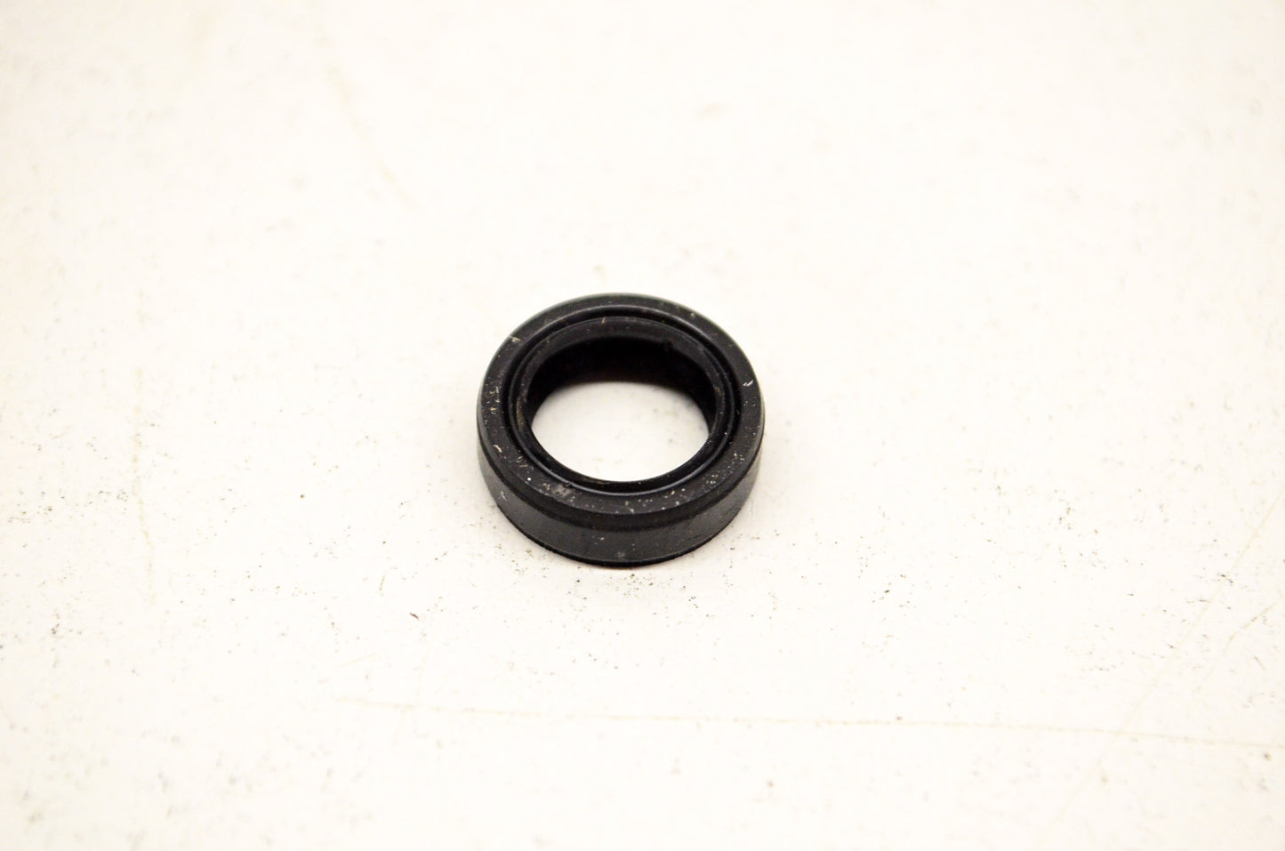 OEM Honda 91202-MG3-003 Oil Seal 11X16X5 NOS