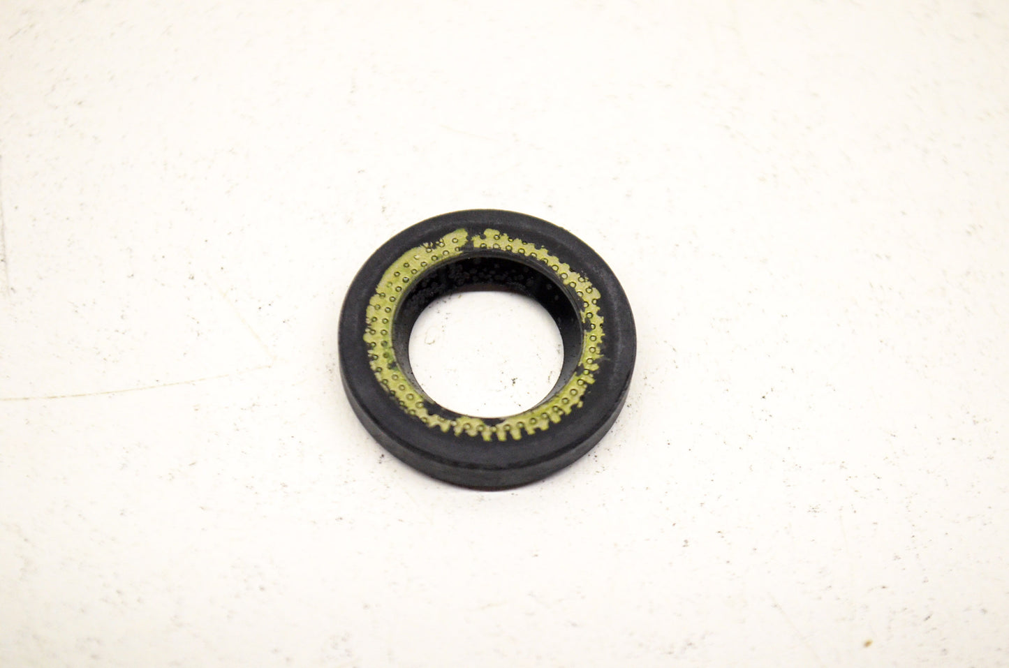 OEM Honda 91201-035-015 Oil Seal 12X21X4 NOS