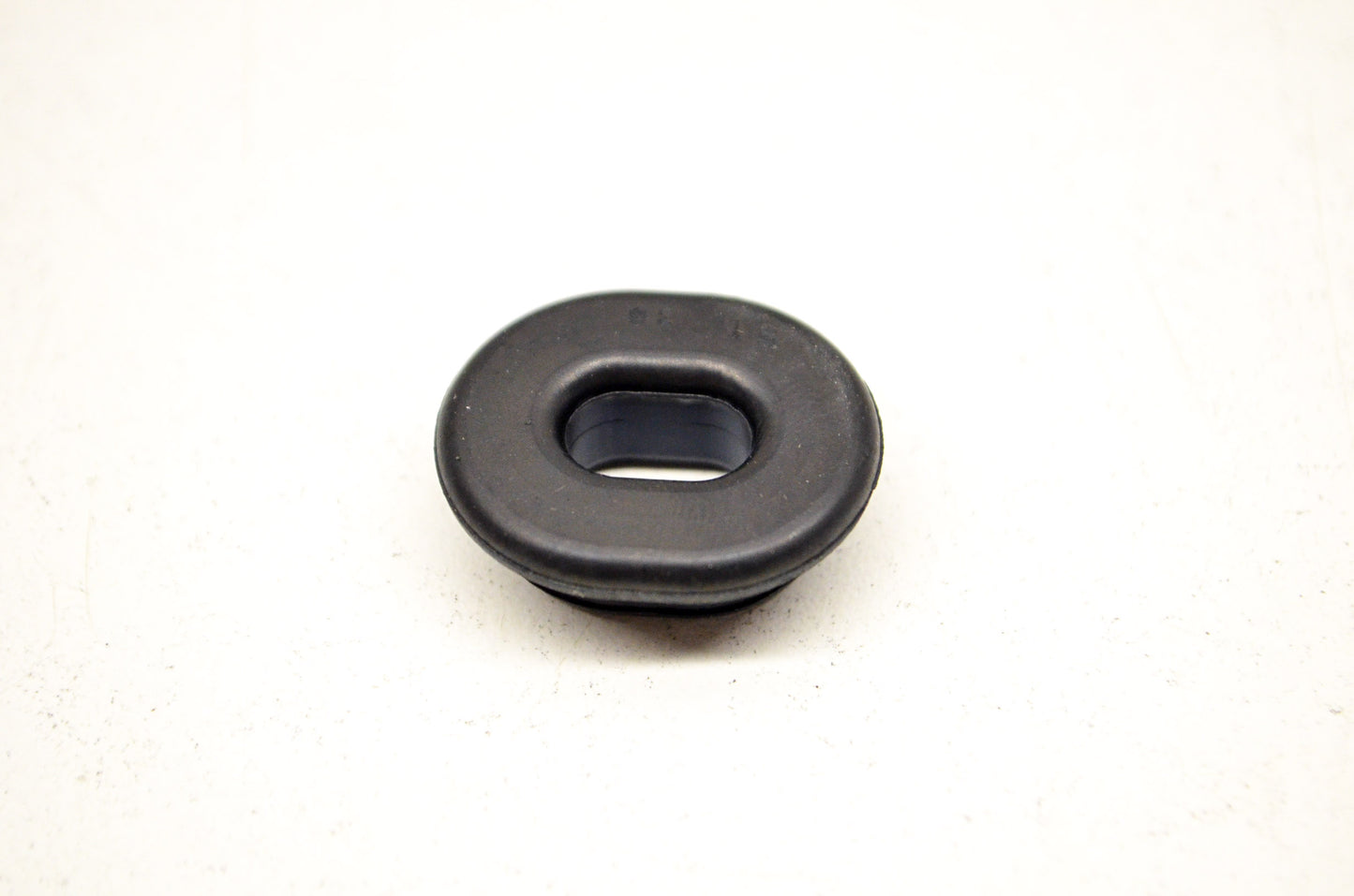 OEM Honda 83551-MA6-000 Side Cover Grommet NOS