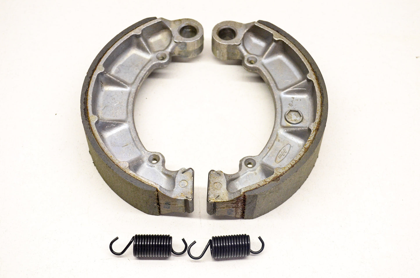OEM Honda 06430-MM8-881 Brake Shoe Kit NOS