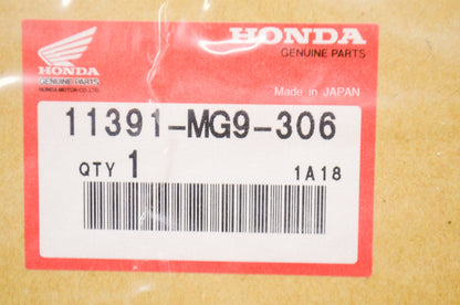 OEM Honda 11391-MG9-306 Transmission Cover Gasket NOS