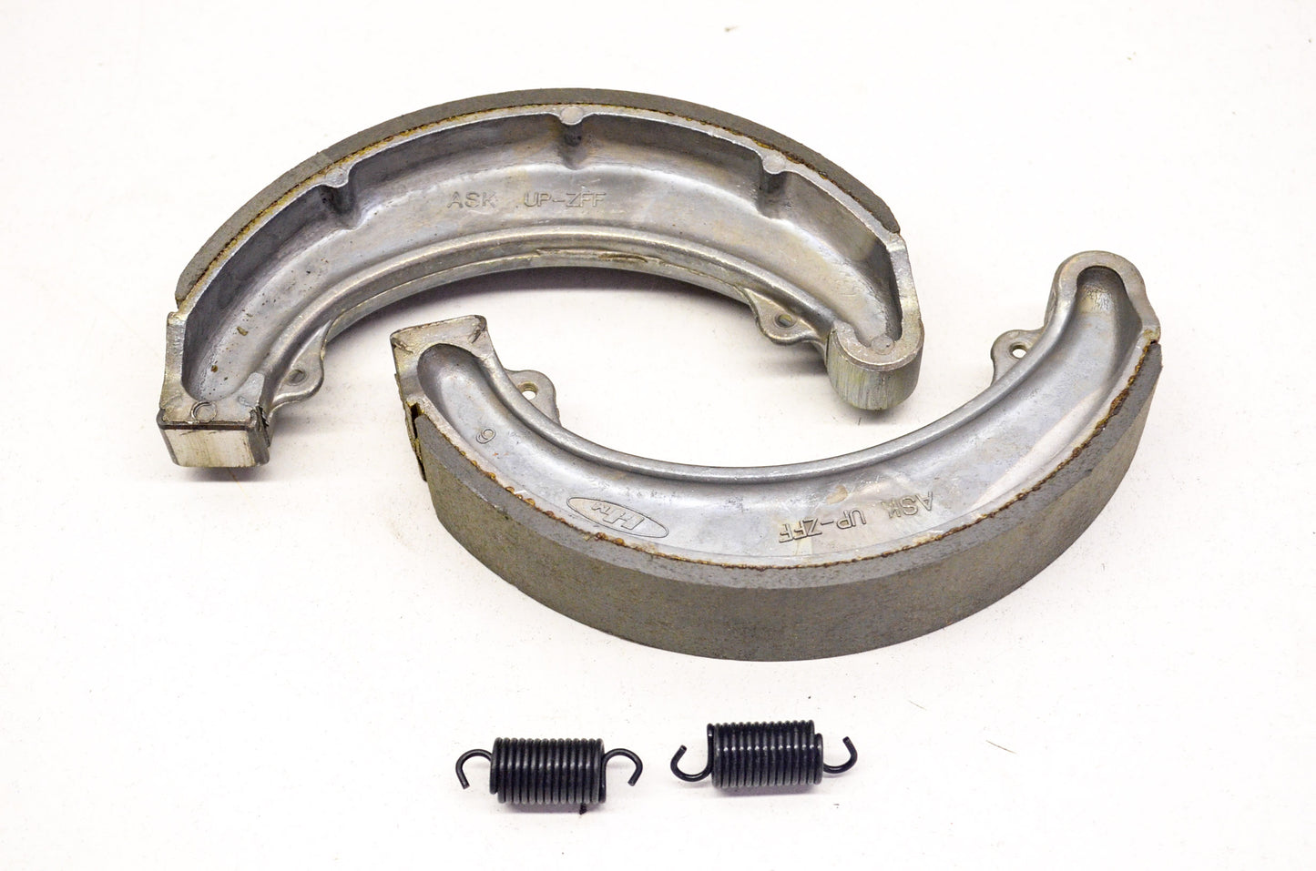 OEM Honda 06450-369-405 Brake Shoe Set NOS