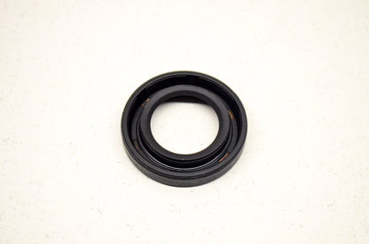 OEM Honda 91203-GBG-900 Oil Seal 17X29X5 NOS