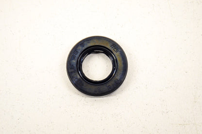 OEM Honda 91272-733-931 Oil Seal 15X28X7 NOS