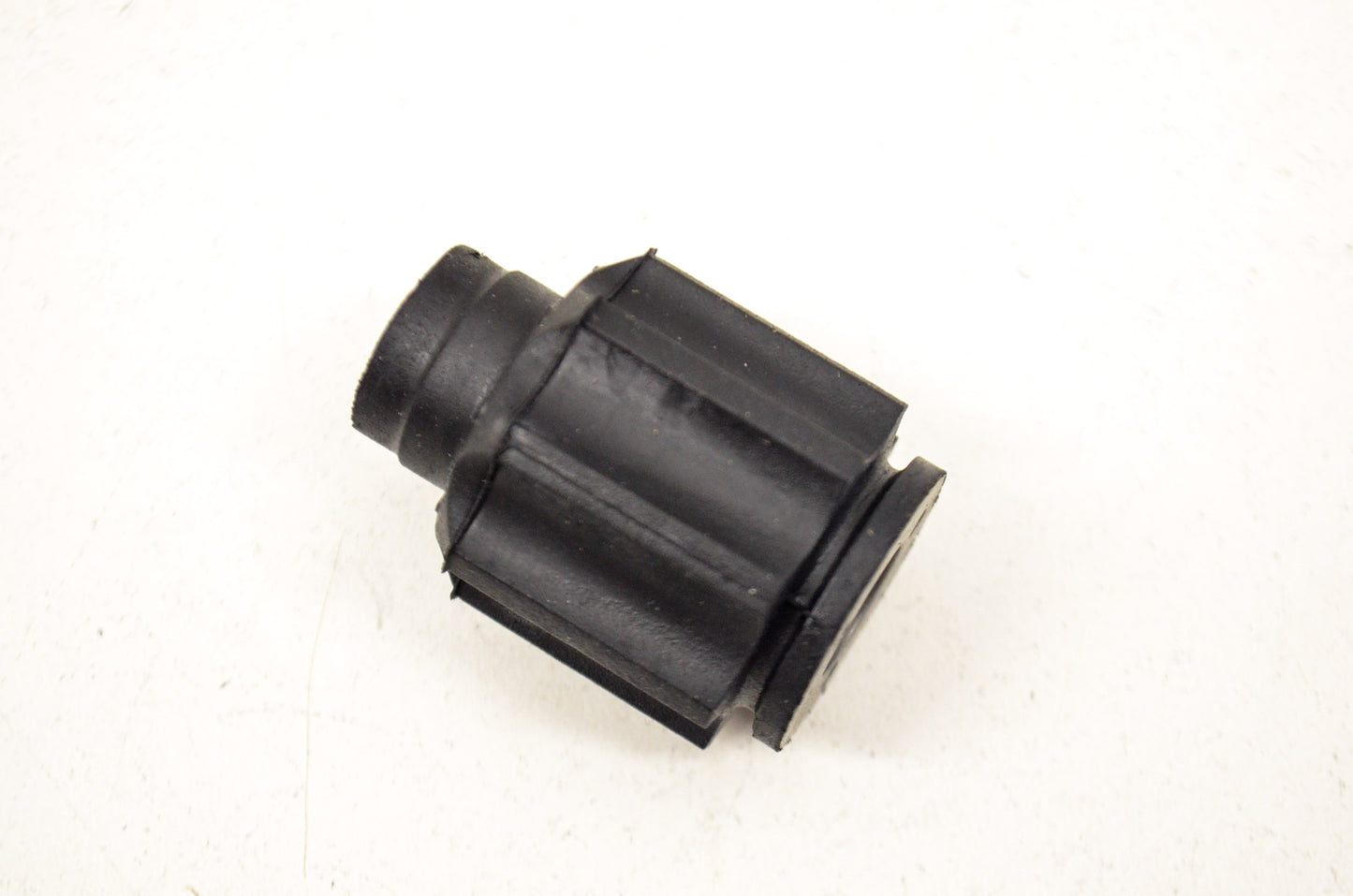OEM Honda 50204-MAH-000 Mounting Rubber D NOS