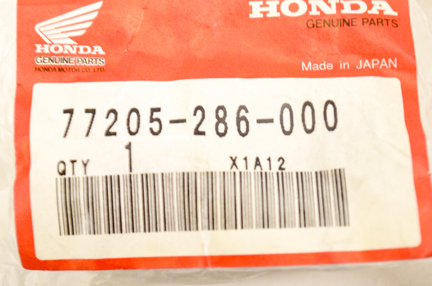OEM Honda 77205-286-000 Rubber B NOS