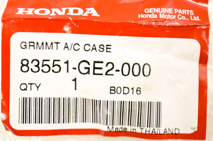 OEM Honda 83551-GE2-000 Air Cleaner Housing Grommet NOS