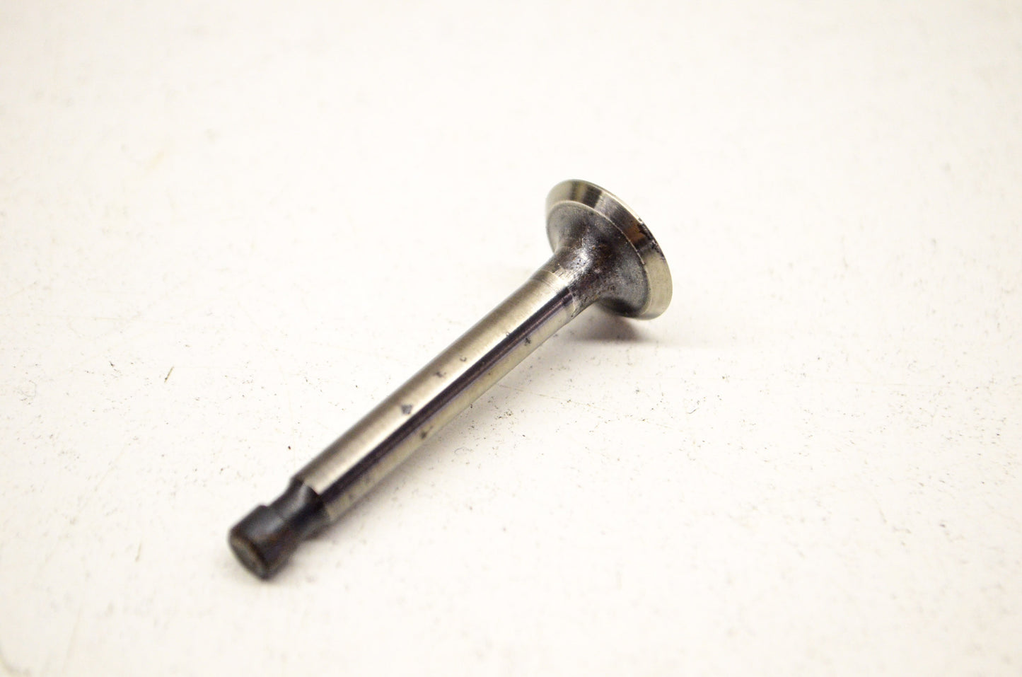 OEM Honda 14711-081-010 Intake Valve NOS