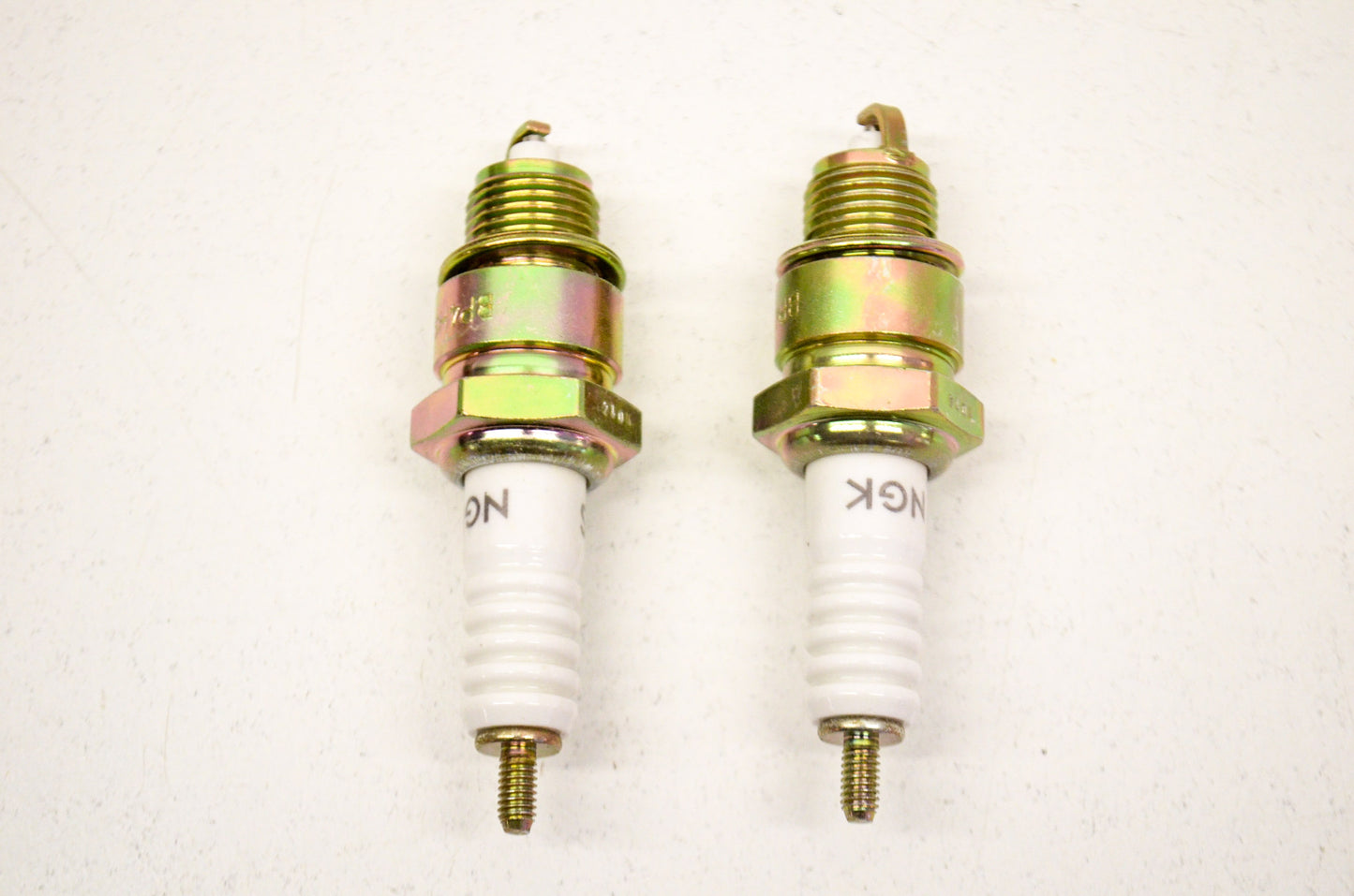 OEM Honda 98076-54719 Spark Plug (BP4HS) Qty 2 NOS