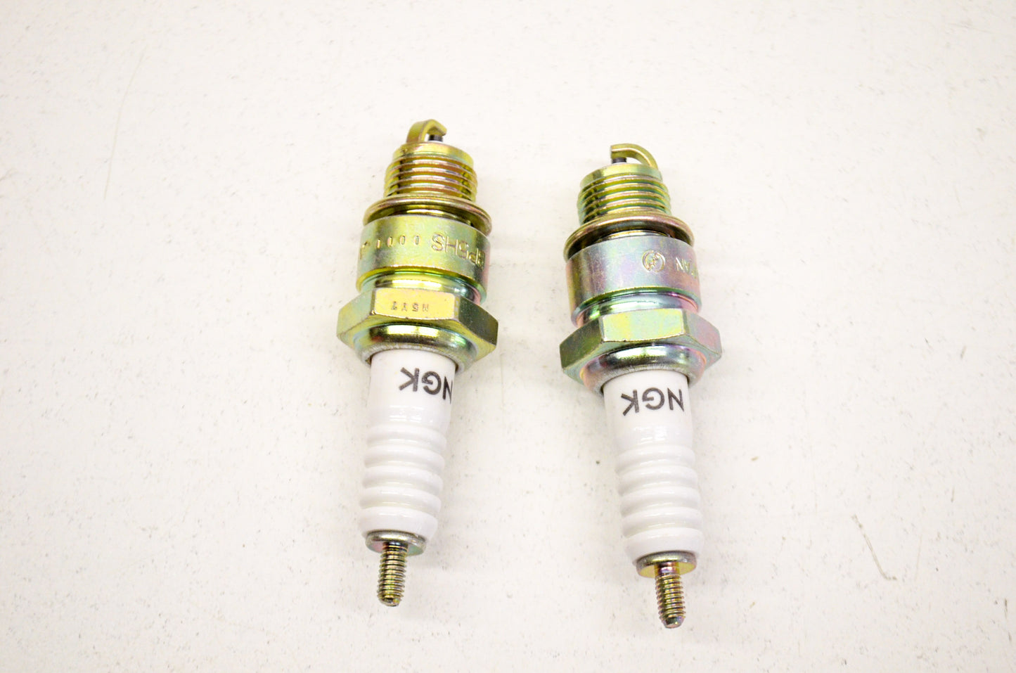 OEM Honda 98076-55719 Spark Plug (BP5HS) Qty 2 NOS