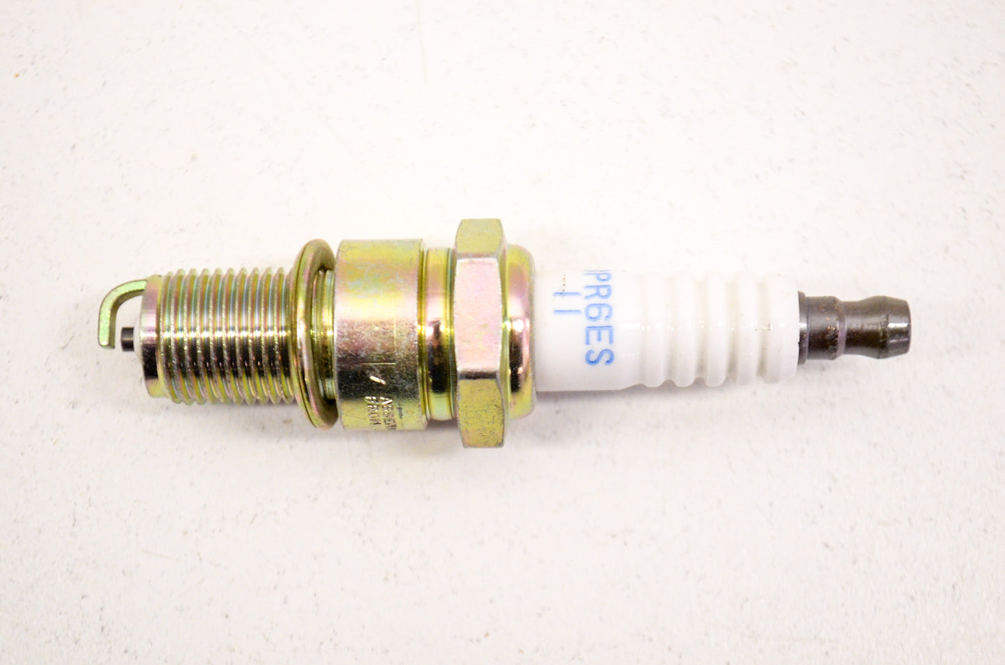OEM Honda 98079-56145, BPR6ES-11 NGK Spark Plug NOS