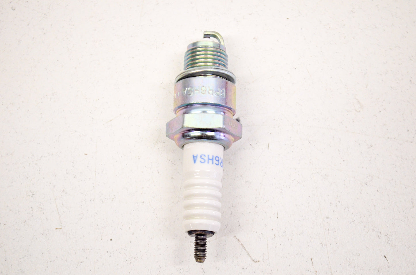 OEM Honda 98076-56715, BPR6HSA NGK Spark Plug NOS