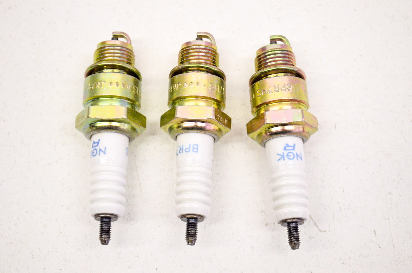 OEM Honda 98076-57717 Spark Plug (BPR7HS) Qty 3 NOS