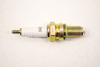 OEM Honda 98069-57717, D7EA NGK Spark Plug NOS